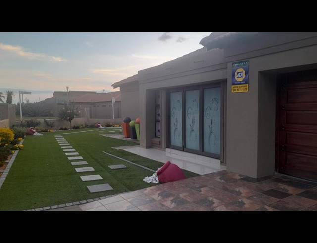 4 BEDROOM HOUSE FOR SALE IN BENDOR PARK